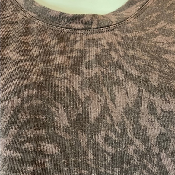 Athleta Brown Long Sleeve Oversized Sweatshirt- animal print Sz XL - Picture 4 of 9